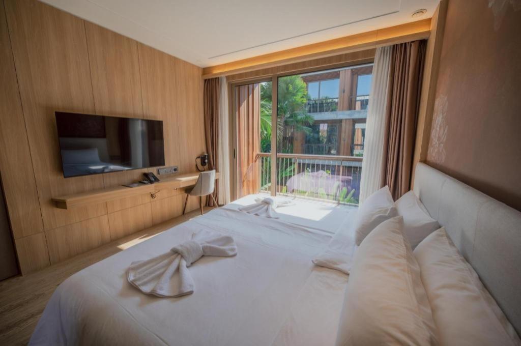 Riverton Hotel Samut Songkhram Exteriör bild