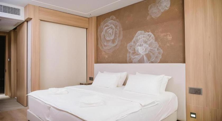 Riverton Hotel Samut Songkhram Exteriör bild
