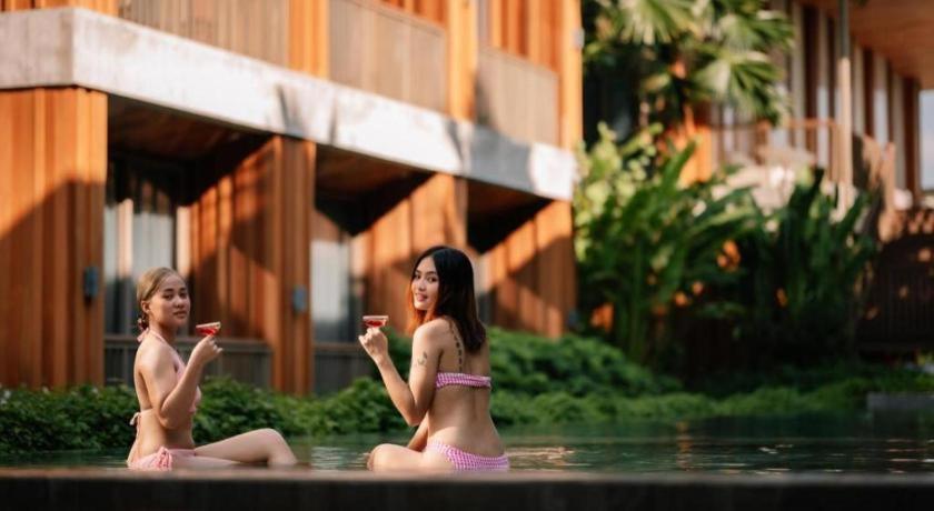 Riverton Hotel Samut Songkhram Exteriör bild
