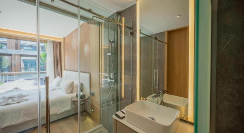 Riverton Hotel Samut Songkhram Exteriör bild